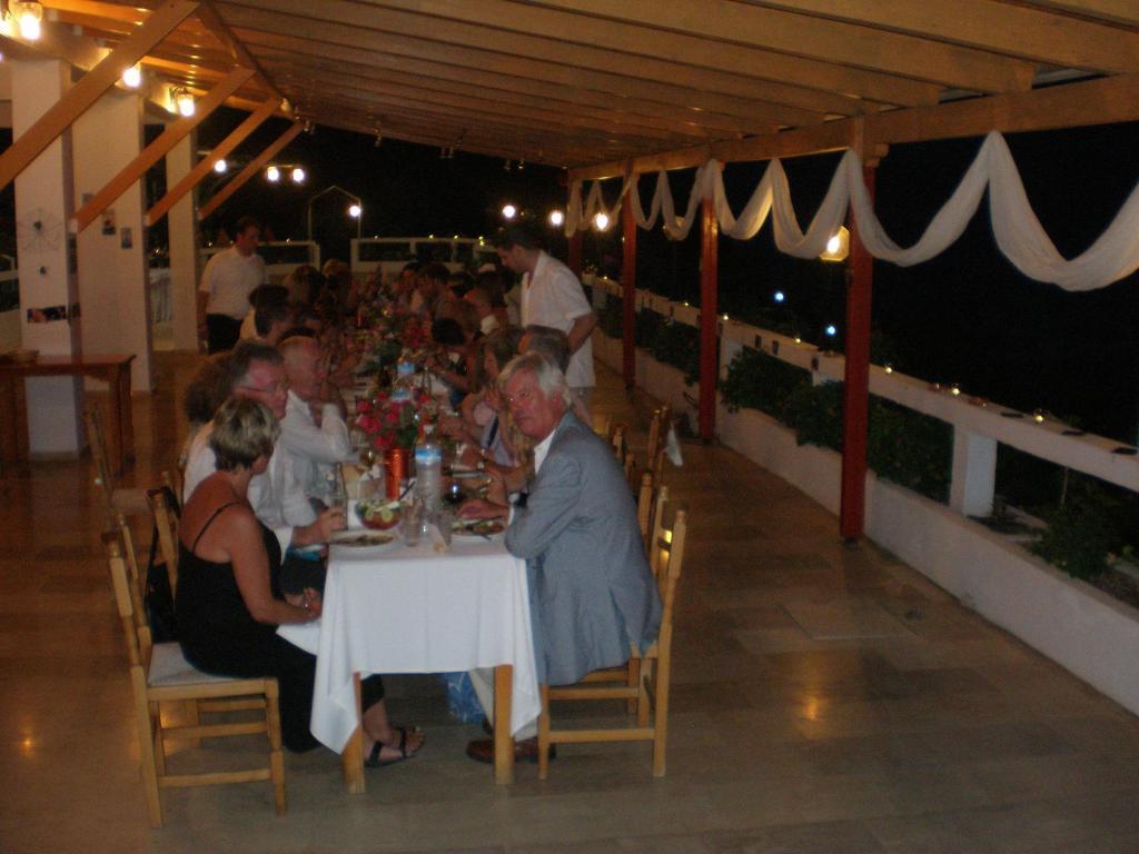 Nicolas Rooms فيسكاردو المظهر الخارجي الصورة